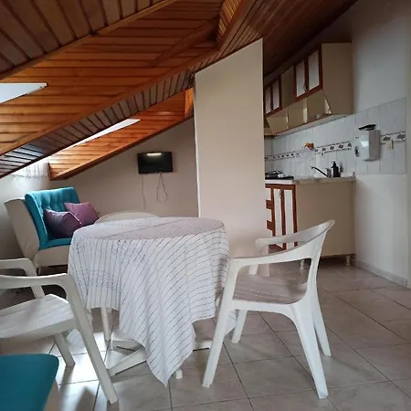 Ξενοδοχείο με διαμερίσματα Isil Dalyan