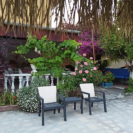 Ξενοδοχείο με διαμερίσματα Isil Dalyan